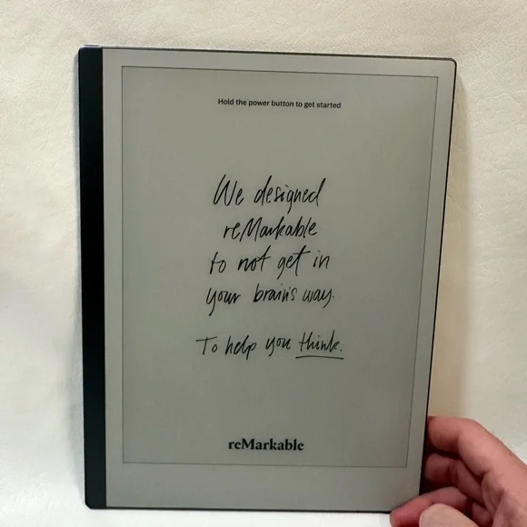 Remarkable 2 Great Condition with pen - Picture 1 of 8